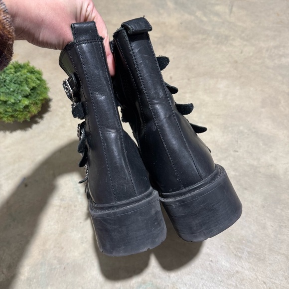 Zara Black Leather Biker Boots Size 41 10 Studded Motorcycle Chunky Lug Sole - Picture 3 of 10